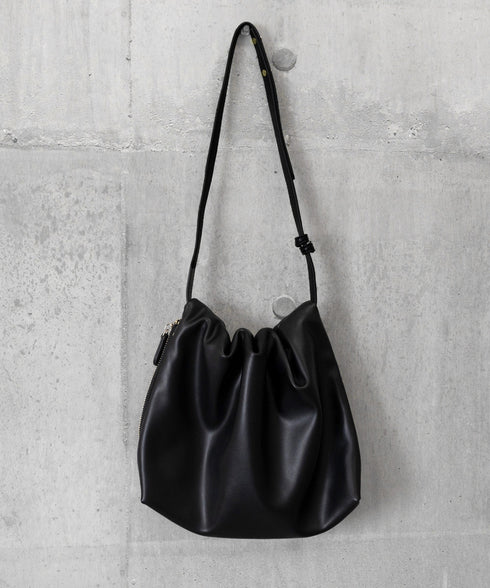 ショルダーバッグ 韓国風 ギャザーバッグ レディース ワンハンドルバッグ フェイクレザー トートバッグ 2way 肩掛けバッグ おしゃれ PUレザー 大人可愛い鞄 77XDD-001